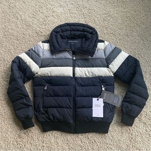 Perfect Moment Black Queenie Jacket NWT size Large Waterproof Puffer Ski Coat
